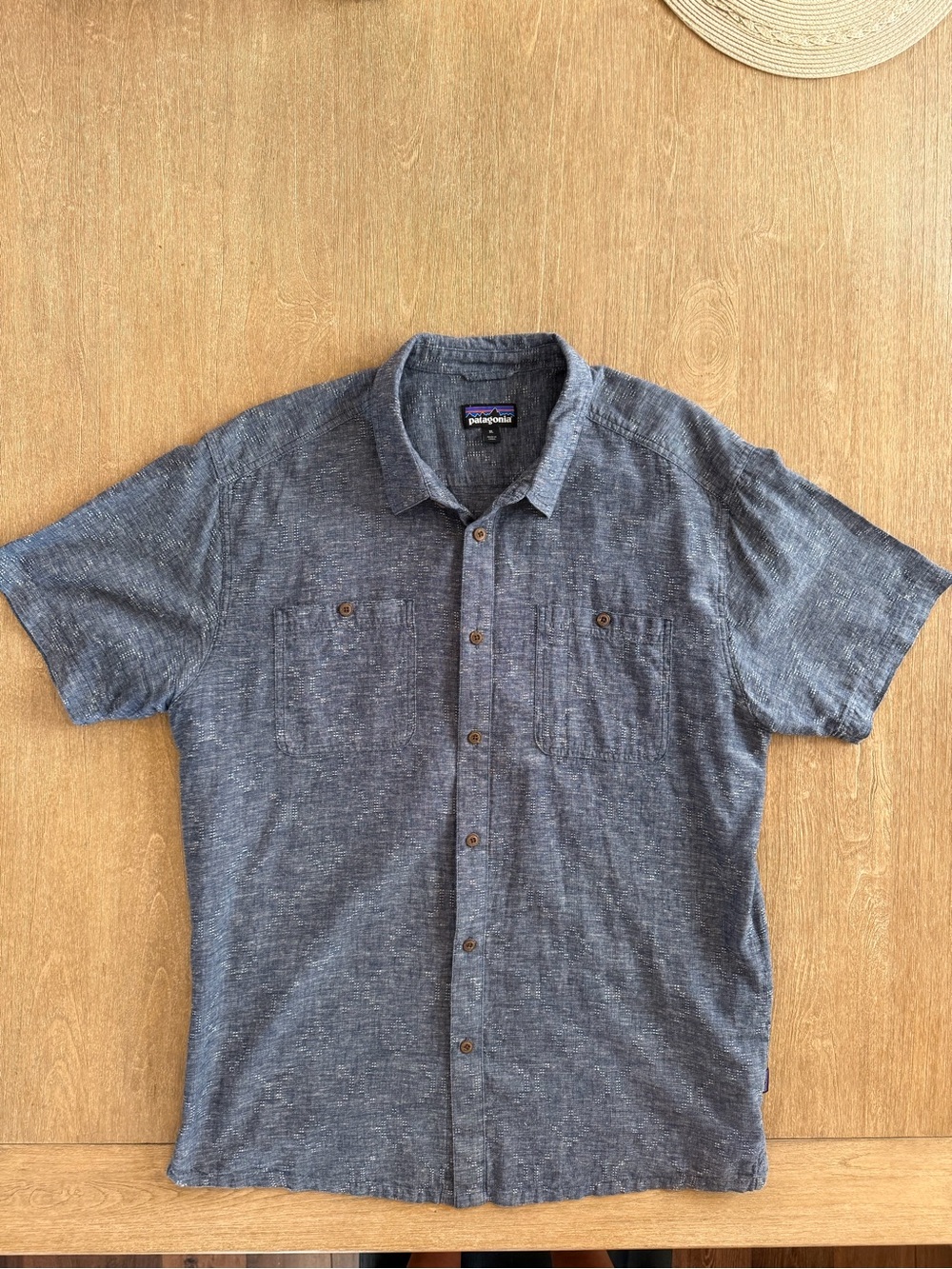 Patagonia Men’s XL Blue Short Sleeve Button-Up Shirt Organic Cotton